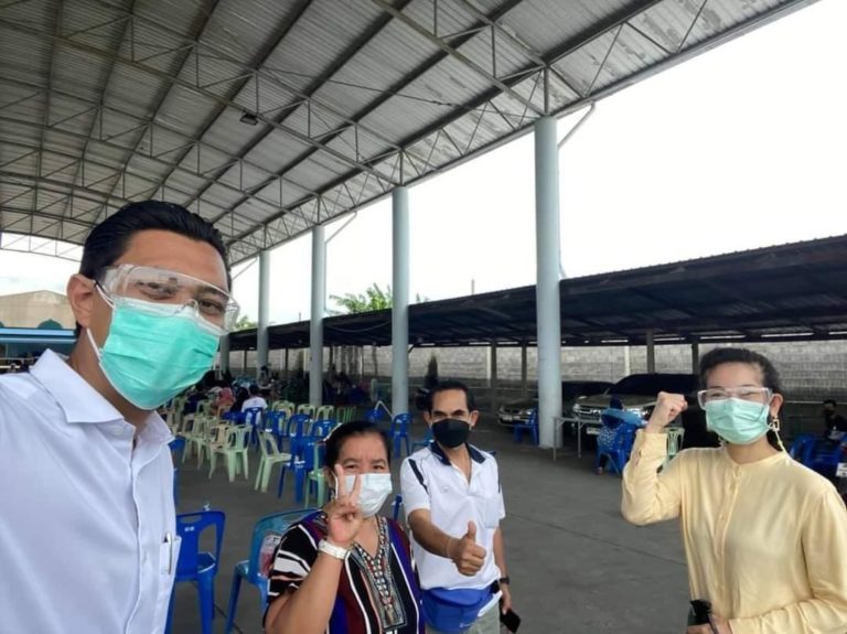 ‘ณัฐนันท์-มนูญ’คารวะหัวใจแพทย์ชนบทบุกกรุง ทำงานเชิงรุกเช้ายันค่ำช่วยประชาชนฝ่าวิกฤติโควิด