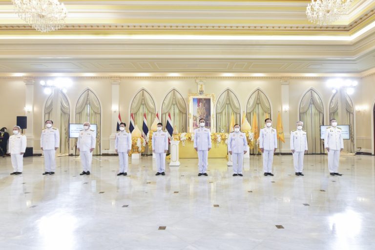 นายกฯ วางพานพุ่มถวายพระพรชัยมงคล วันเฉลิมพระชนมพรรษา พร้อมนำถวายสัตย์ปฏิญาณเพื่อเป็นข้าราชการที่ดีและพลังของแผ่นดิน
